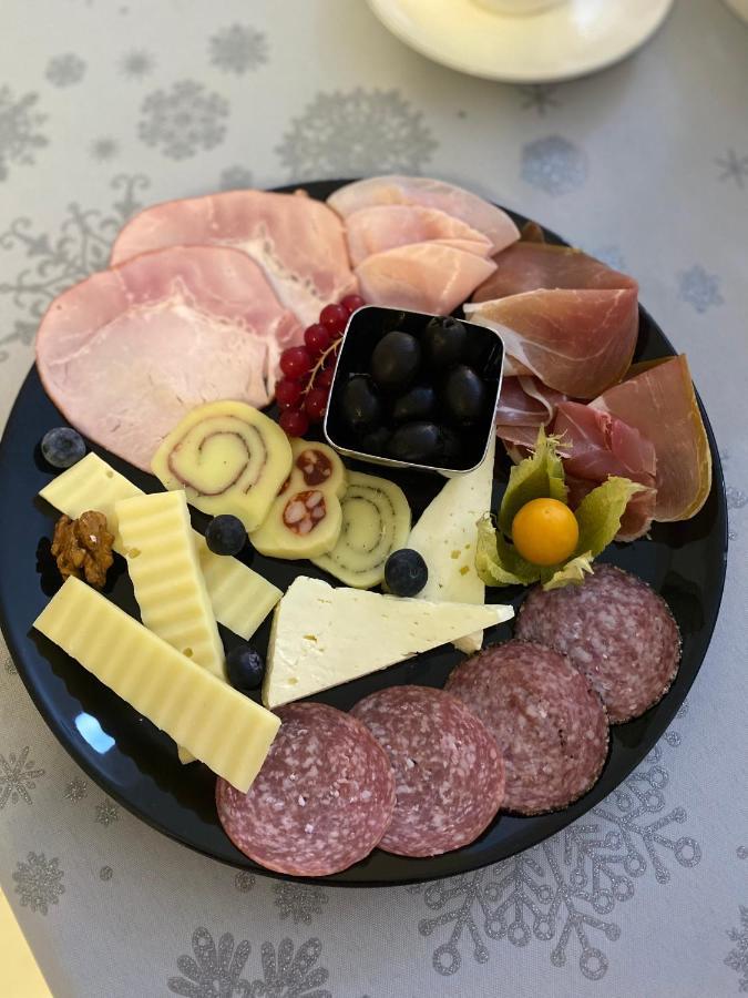 Pensiunea Heaven Дева Екстериор снимка